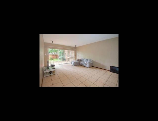 2 BEDROOM APARTMENT FOR SALE IN WINDSOR EAST